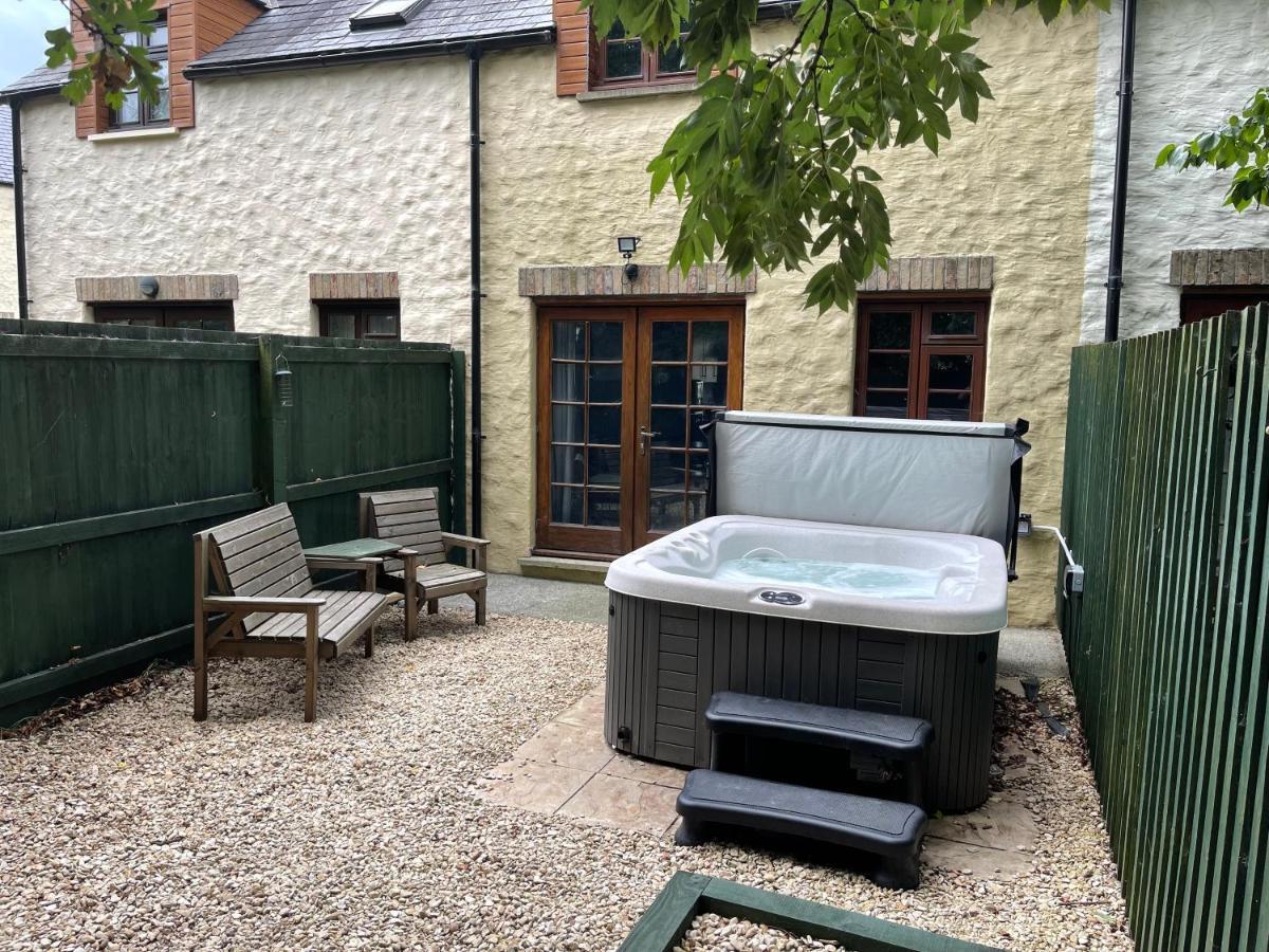 Cottage With Hot Tub In Pembrokeshire Haverfordwest Eksteriør billede